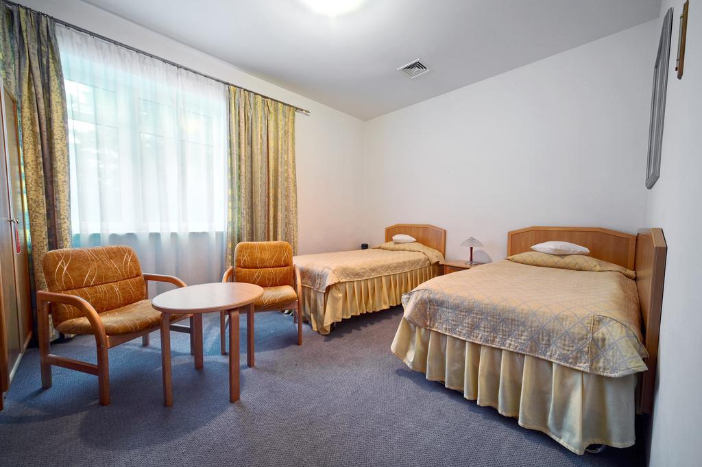 Hotel Perla Bieszczadow Geovita Czarna  Ruang foto